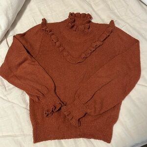 Doen ruffle turtleneck